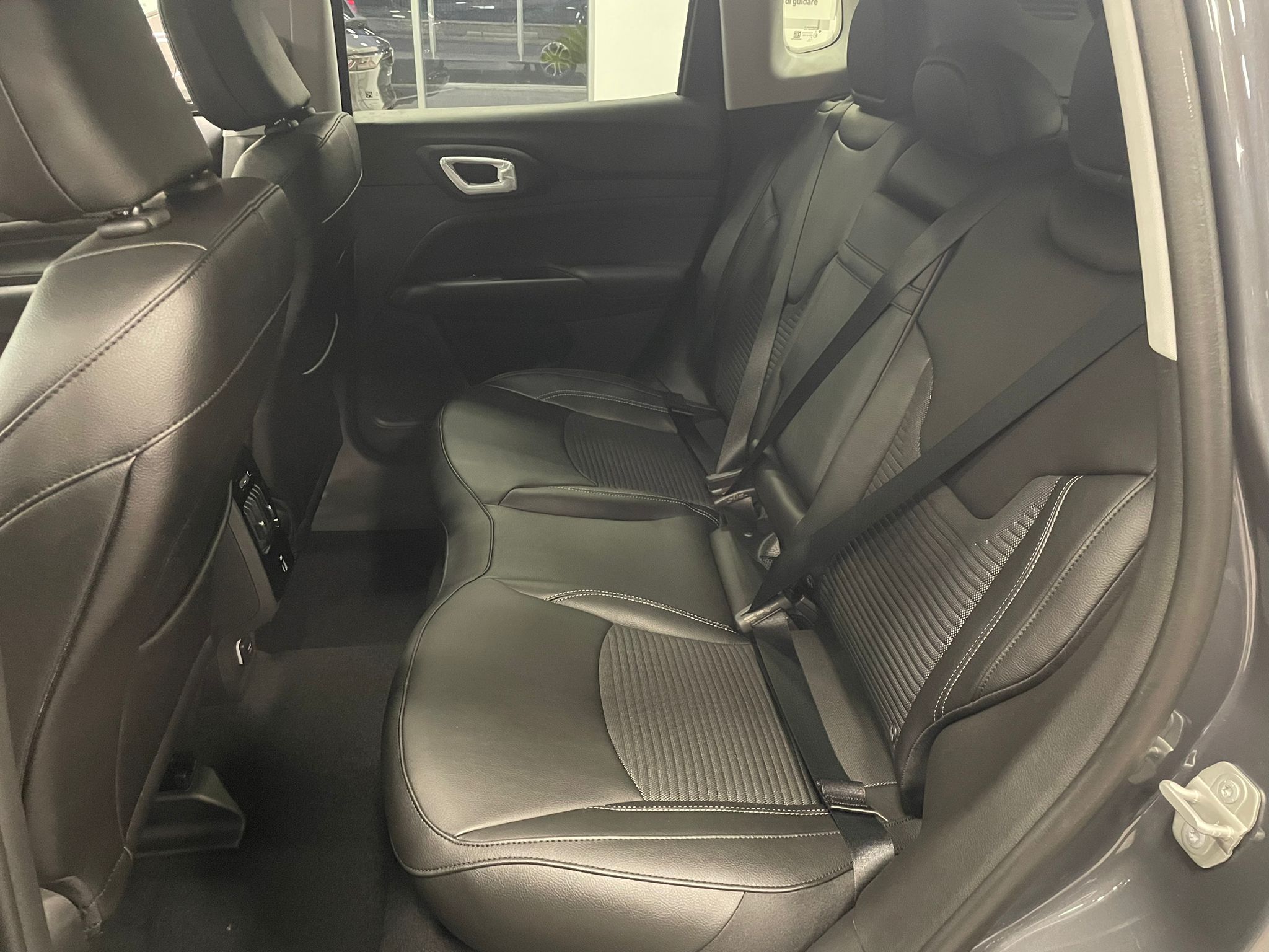 JEEP COMPASS 1.6MJT 130CV LIMITED 31/10/24 KM0 – MP MOTORS