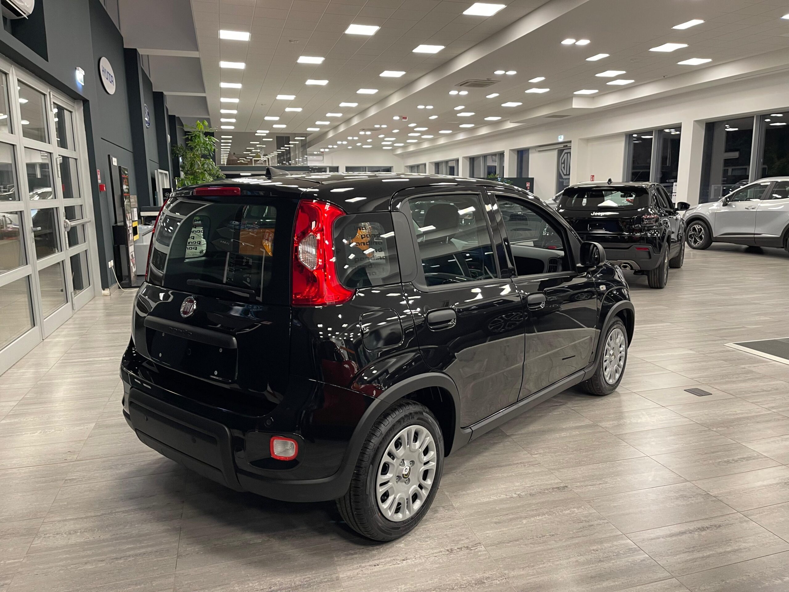 FIAT PANDA 1.0 70CV HYBRID PANDINA 14/11/24 KM0 – MP MOTORS
