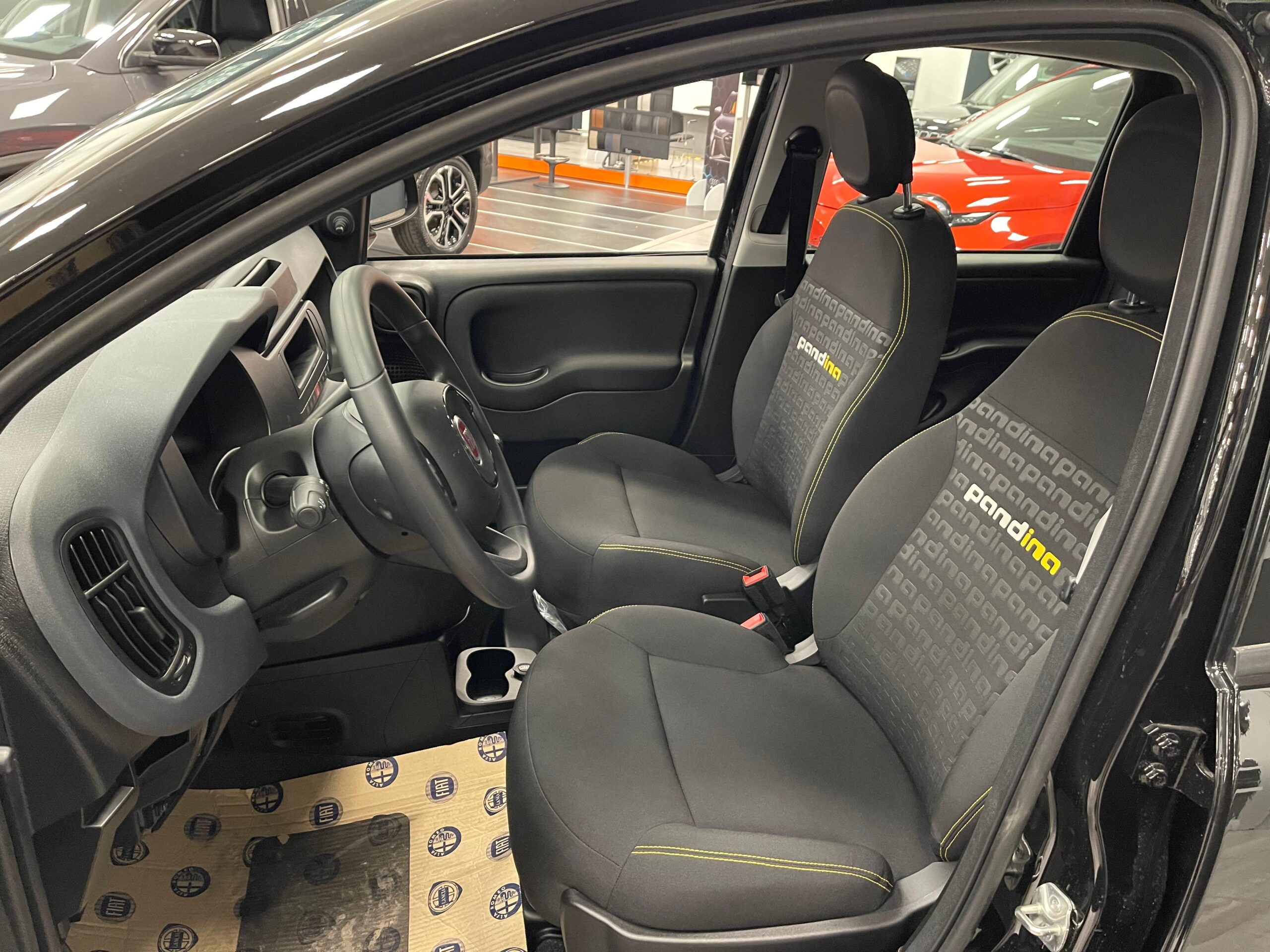 FIAT PANDA 1.0 70CV HYBRID PANDINA 14/11/24 KM0 – MP MOTORS