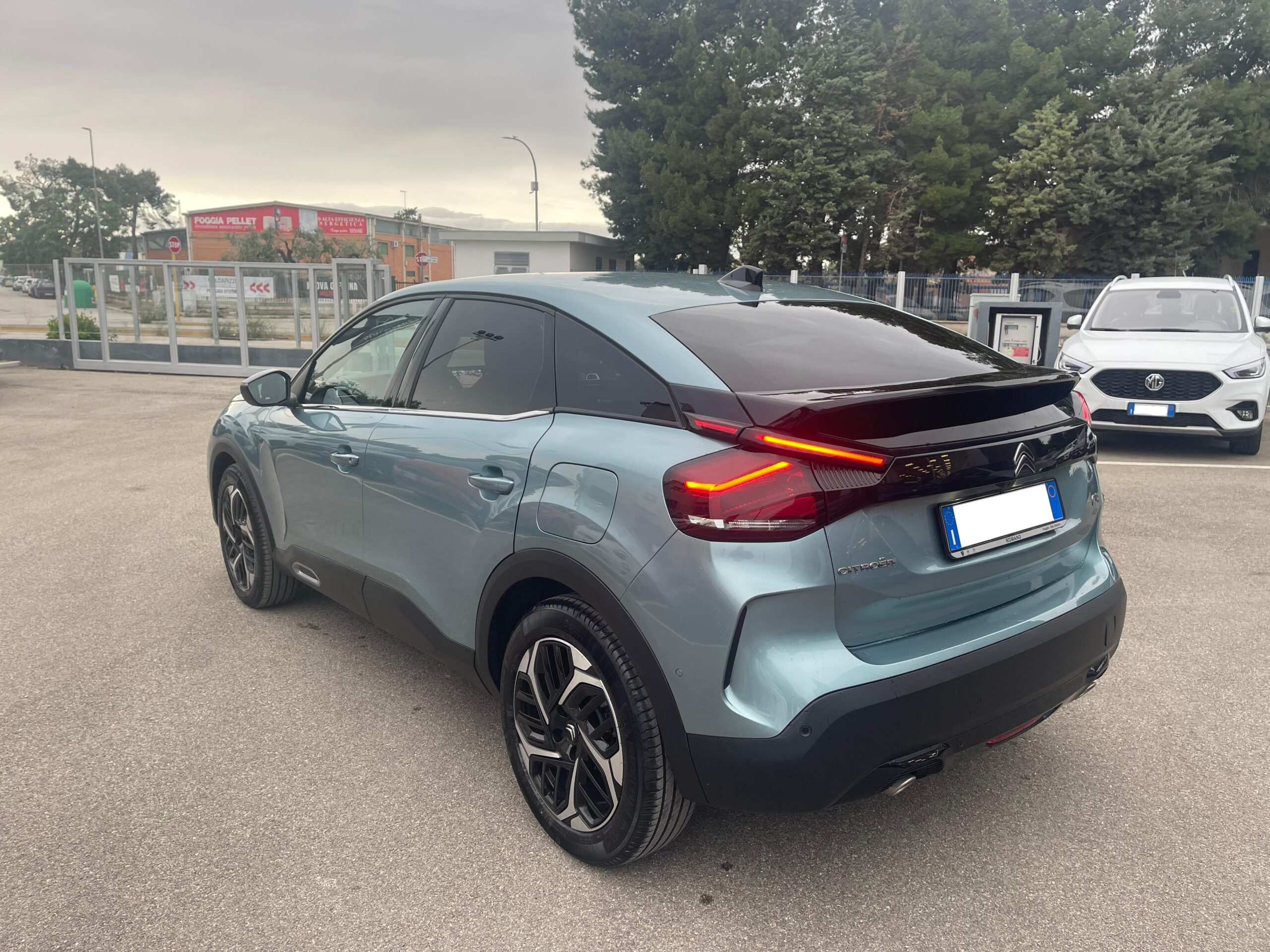 CITROEN C4 1.2 131CV 31/10/23 4.700KM – MP MOTORS
