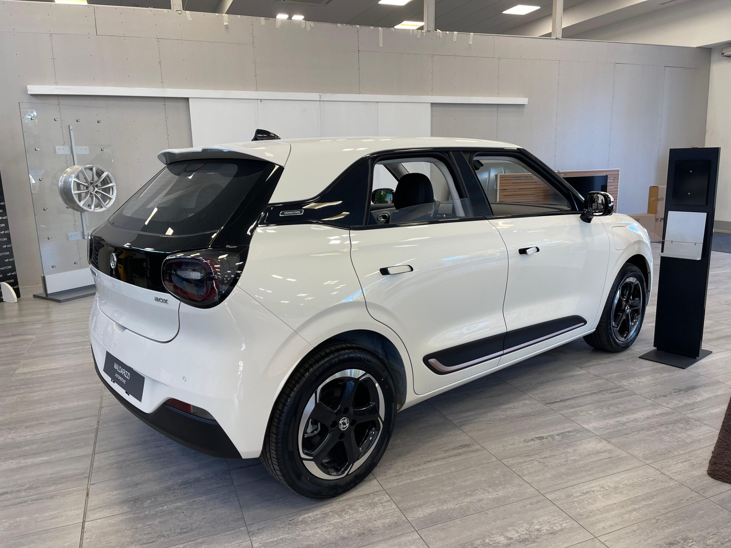 DONGFENG BOX 100% ELETTRICA 70KW 95CV NUOVA – MP MOTORS