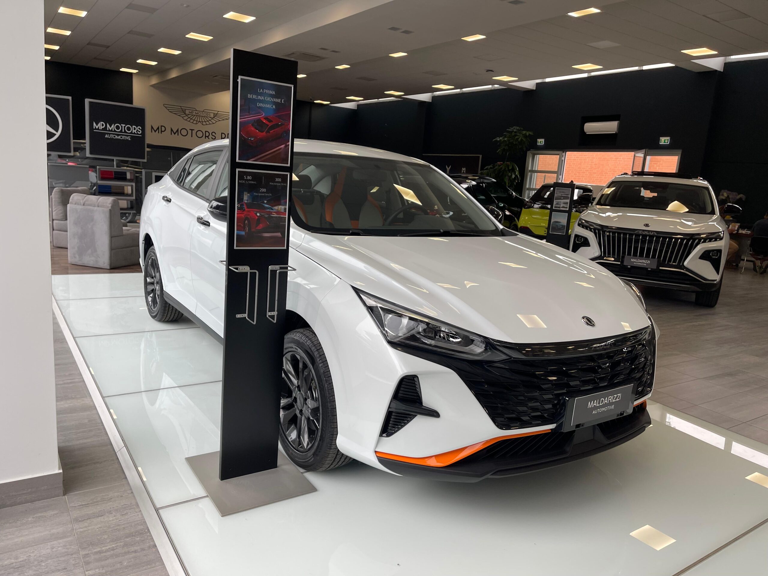 DONGFENG SHINE 1.5L BENZ. 102CV 2025 – MP MOTORS